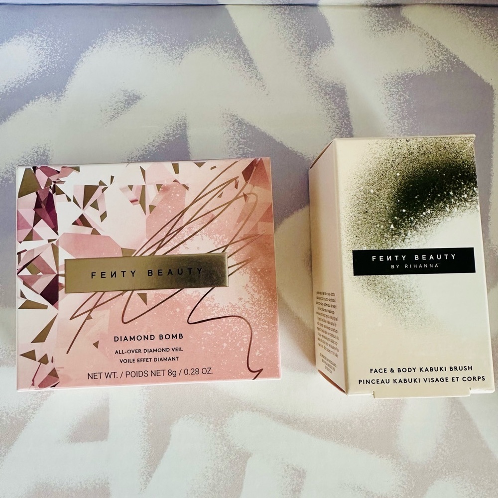 Fenty Beauty Diamond Bomb and Kabuki Brush Set - How Many Carats